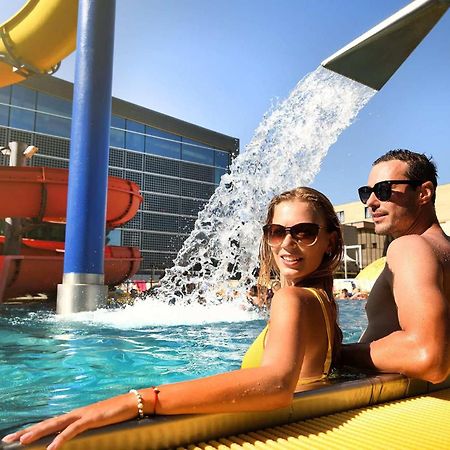 Hotel Aquacity Riverside Poprad Buitenkant foto