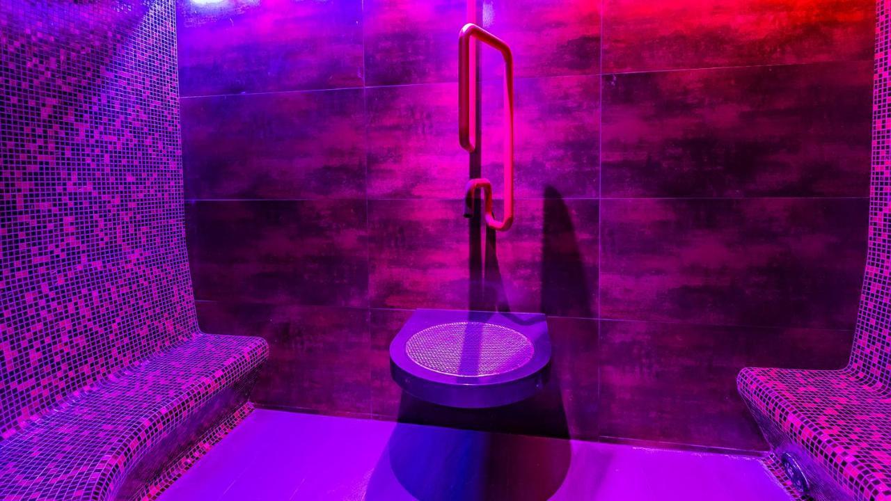 Hotel Aquacity Riverside Poprad Buitenkant foto