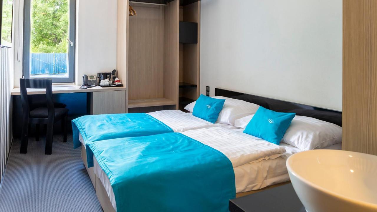 Hotel Aquacity Riverside Poprad Buitenkant foto